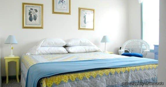 Rehoboth Guest House (Adults Only) リホーボス・ビーチ エクステリア 写真