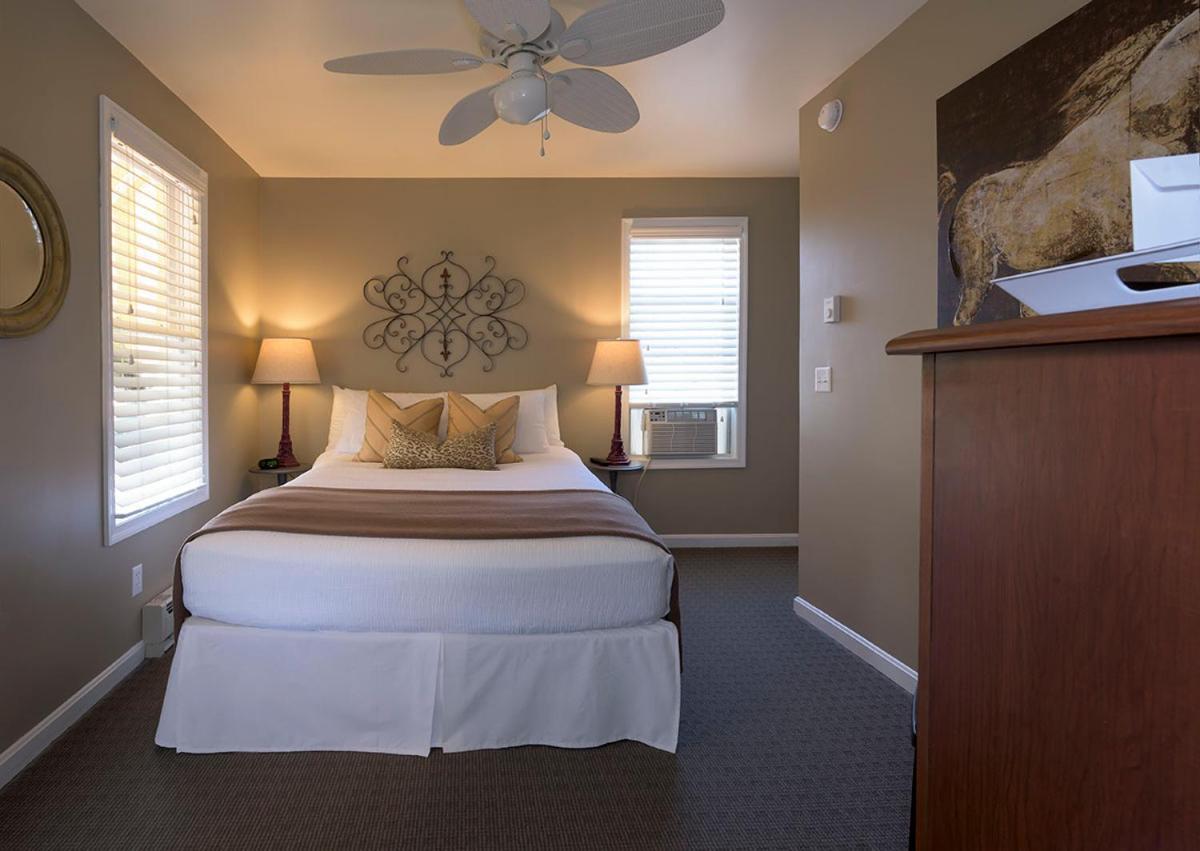 Rehoboth Guest House (Adults Only) リホーボス・ビーチ エクステリア 写真
